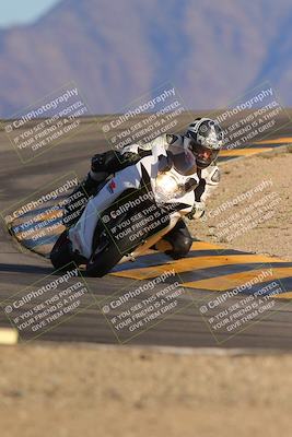 media/Dec-10-2023-SoCal Trackdays (Sun) [[0ce70f5433]]/Turn 12 (2pm)/